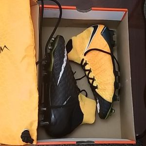 🔶️Authentic🔶️ Nike HYPERVENOM PHANTOM III DF FG